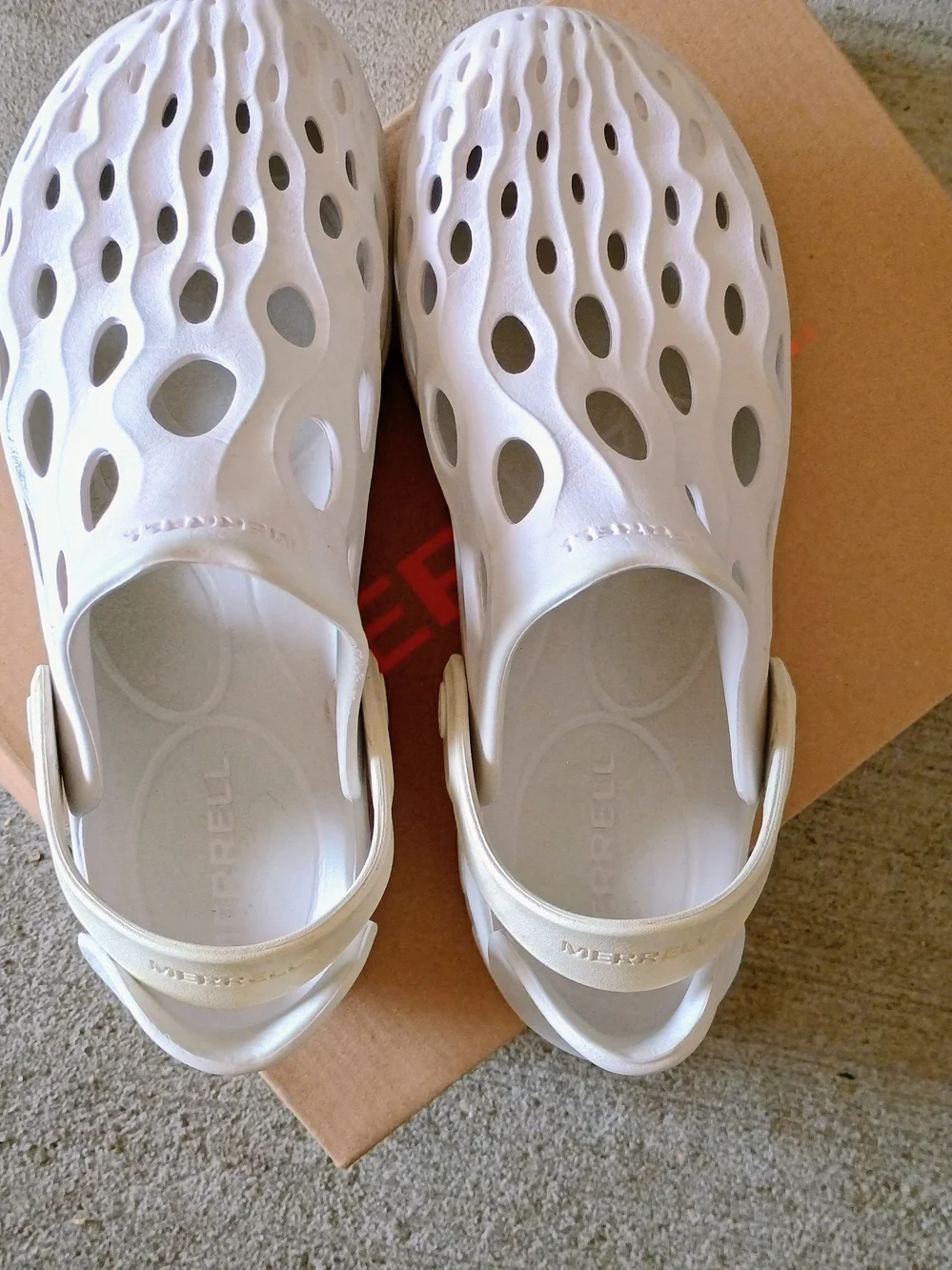 Merrell White Ventilated Unisex Clog Sandals Youth Sz.5